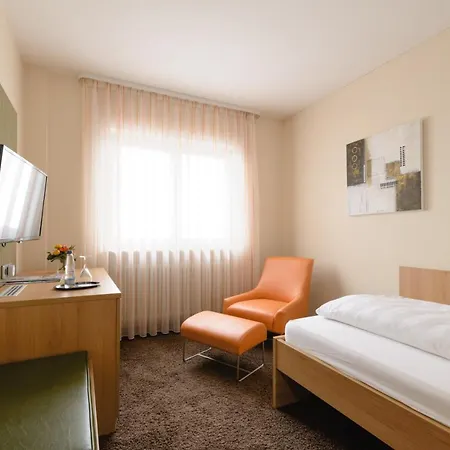 Danner'S Hotel Loewen